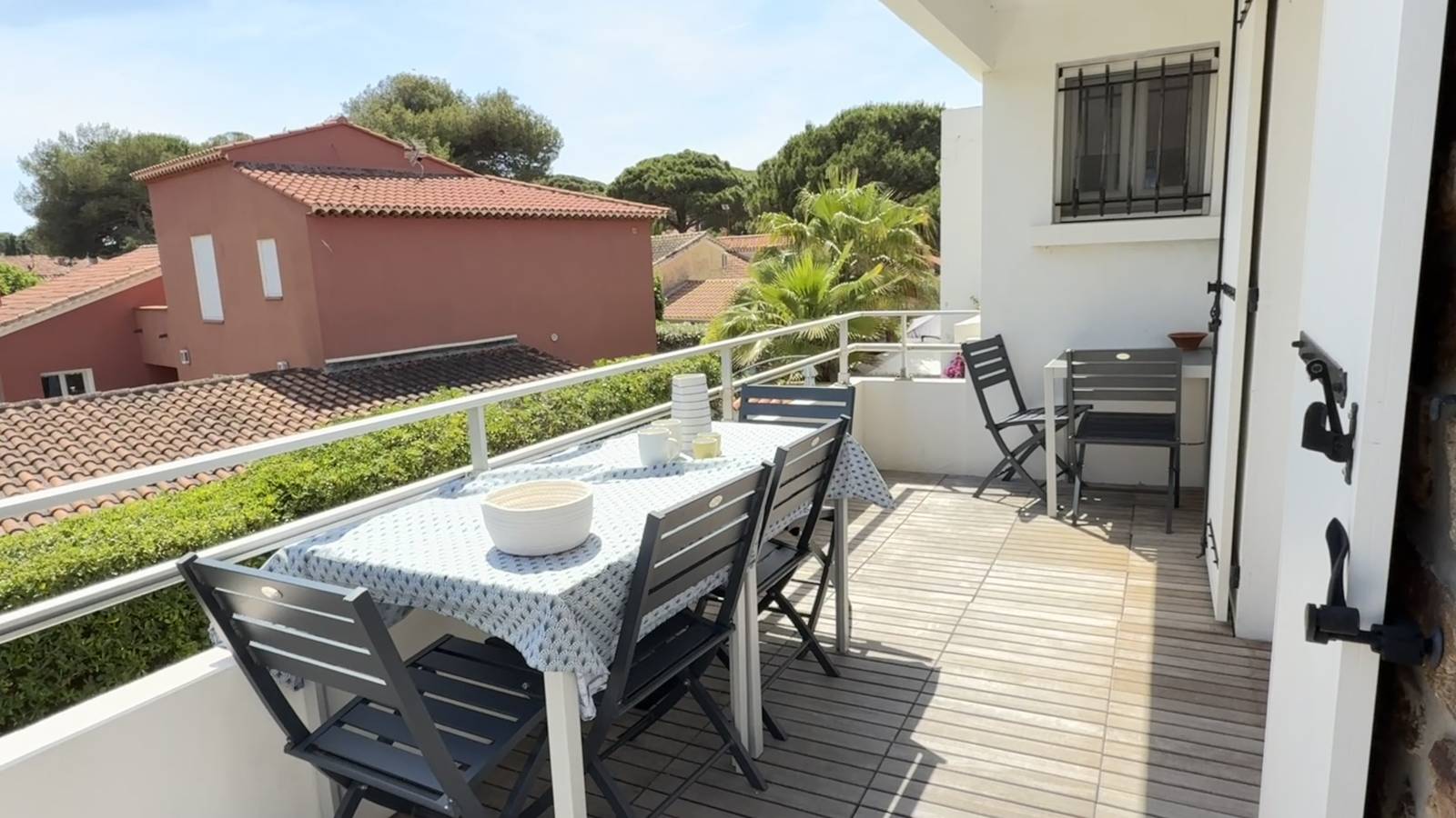 Joli appartement avec terrasse au bord de la plage