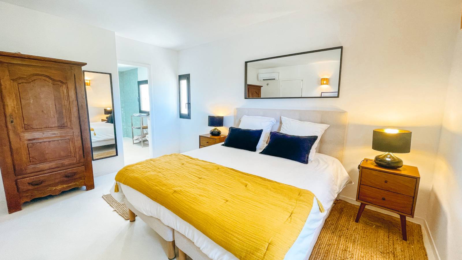 LE MAS DU GRAND PIN - Location magnifique maison avec vue dégagée sur les vignes et les village de la Cadière d’Azur et du CASTELLET