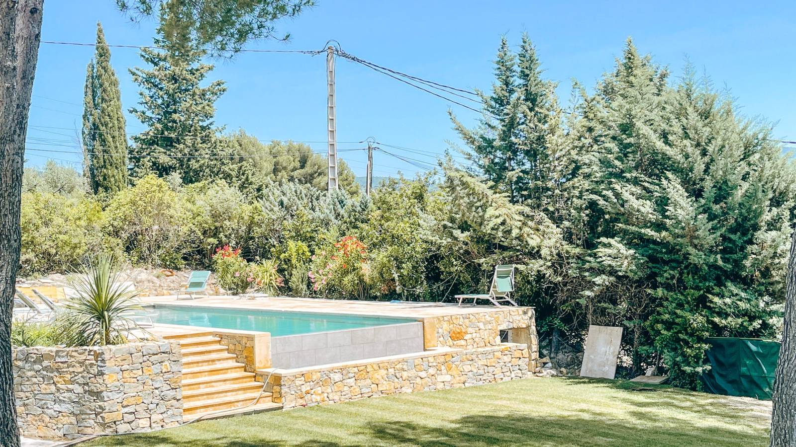 LE MAS DU GRAND PIN - Location magnifique maison avec vue dégagée sur les vignes et les village de la Cadière d’Azur et du CASTELLET