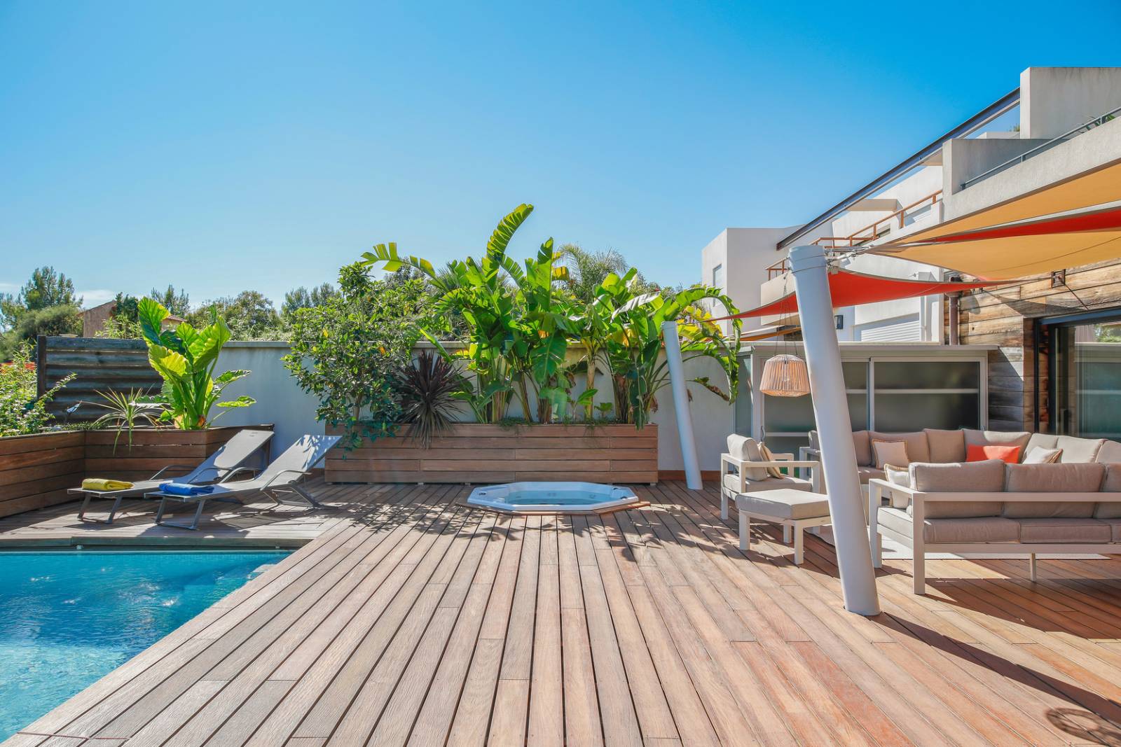 Maison contemporaine avec vue mer à 10mn de la plage à pied !