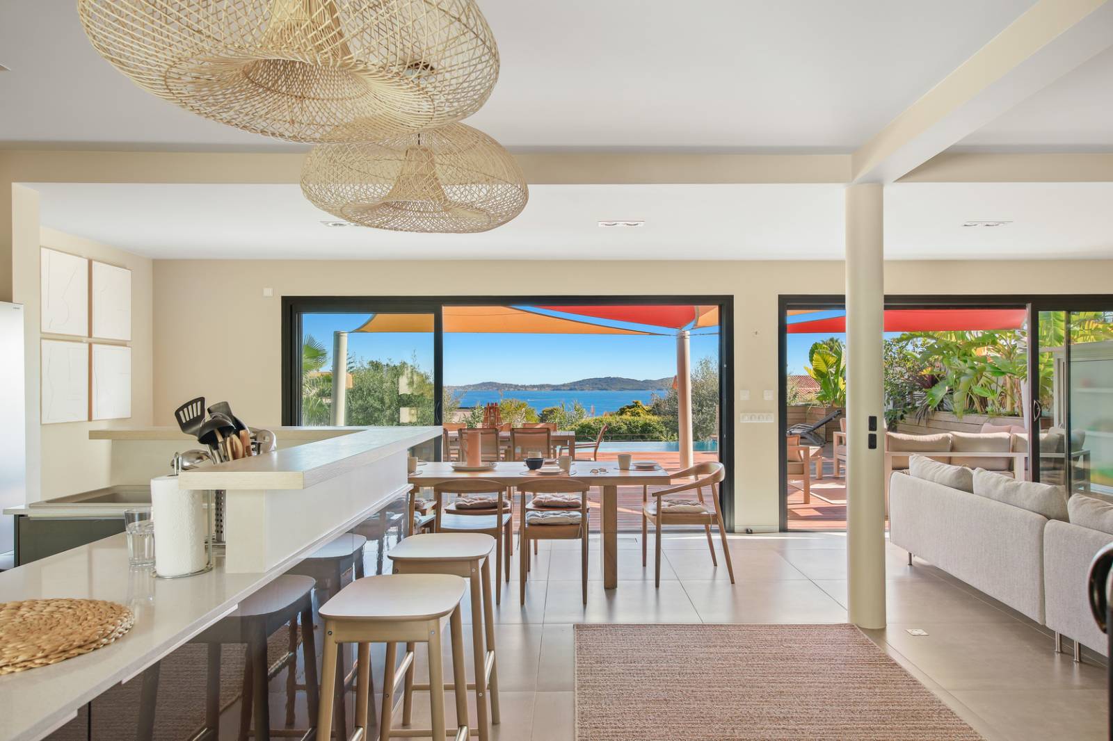 Maison contemporaine avec vue mer à 10mn de la plage à pied !