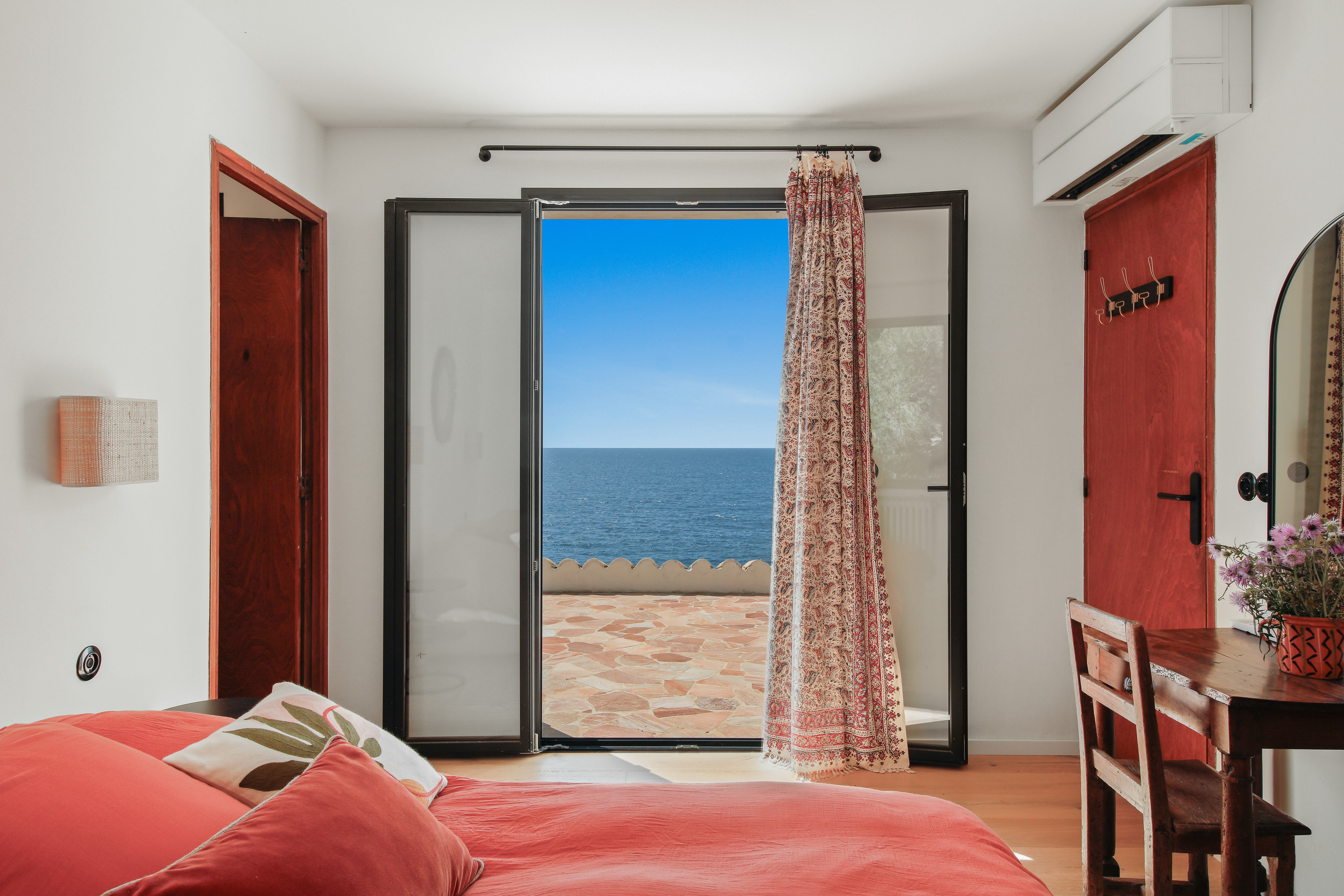 Maison exceptionnelle les pieds dans l'eau à Carqueiranne