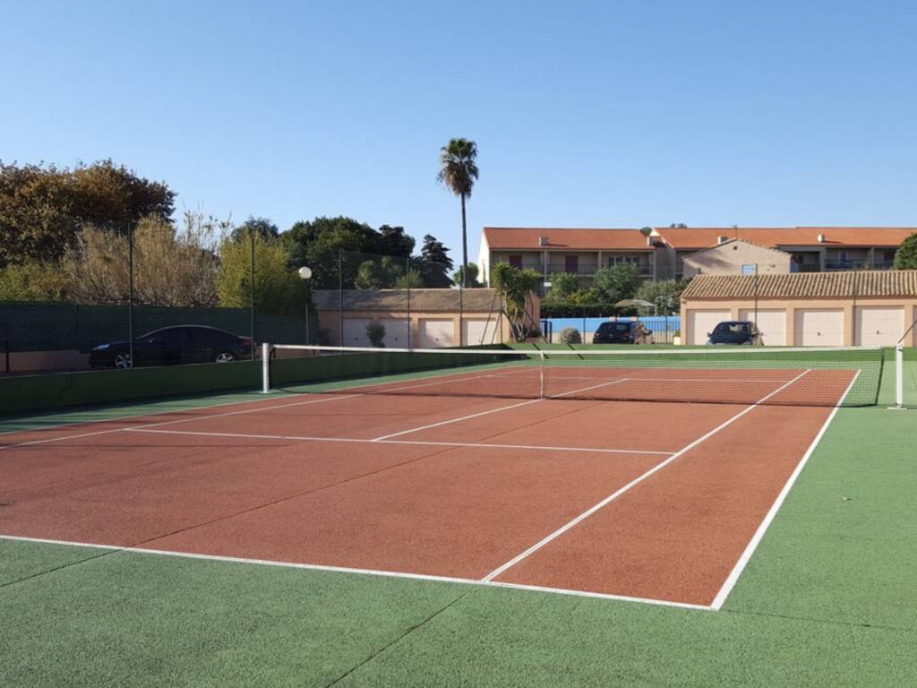 APPARTEMENT SABLE - Louer appartement vacances en résidence avec piscine au Pradet dans le Var