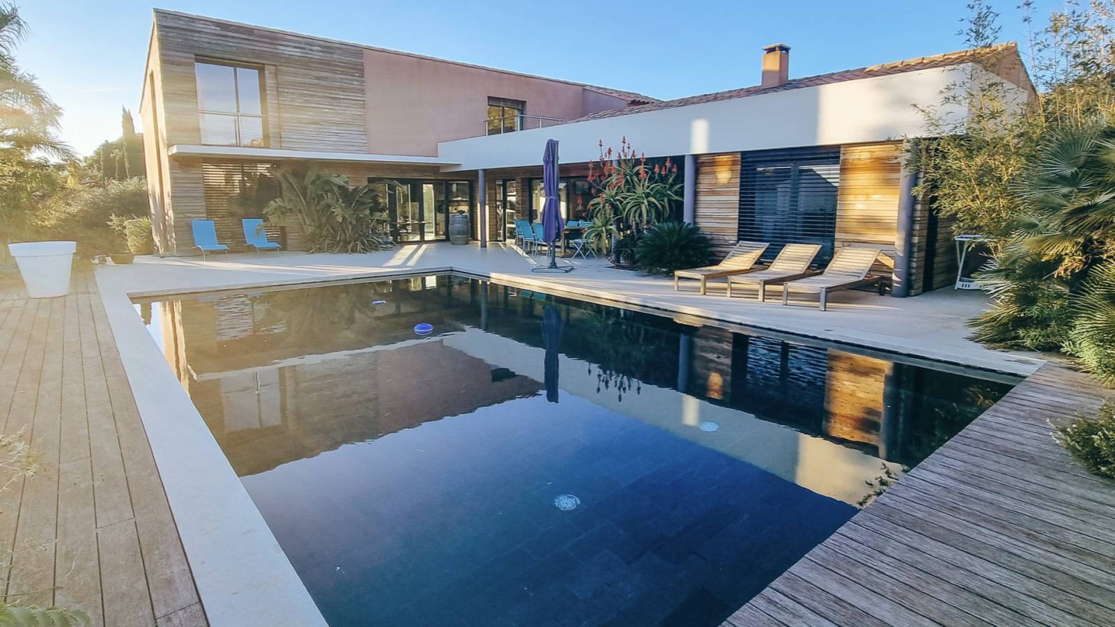 Où trouver une maison de vacances avec 3 chambres pour 6 personnes sur la Côte d'Azur