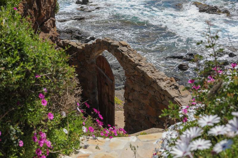 Maison exceptionnelle les pieds dans l'eau à Carqueiranne