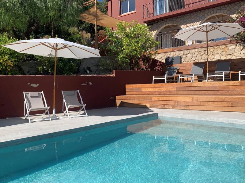 Comment réserver une maison disponible sur le site ?