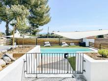 Notre zone d'activité pour ce service Louer une villa d'été avec quatre chambres et piscine proche du centre-ville à