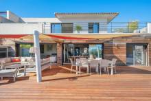 Maison contemporaine avec vue mer à 10mn de la plage à pied !