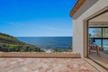 Maison exceptionnelle les pieds dans l'eau à Carqueiranne